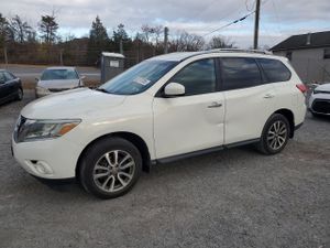 Nissan Pathfinder S 3.5L 6 2013