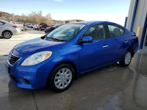 Nissan Versa S 1.6L 4 2014