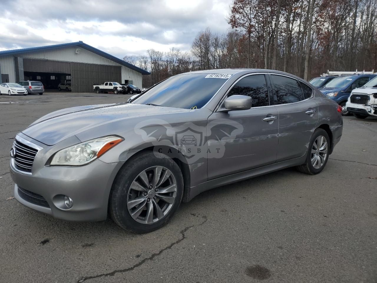 Infiniti M37 X 3.7L 6 2013