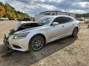 Lexus LS 460 4.6L 8 2013