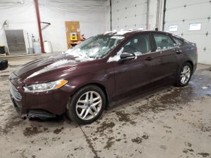 Ford Fusion SE 2.5L 4 2013