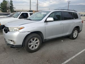 Toyota Highlander BASE 3.5L 6 2012