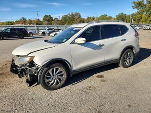 Nissan Rogue S 2.5L 4 2015