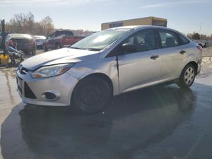 Ford Focus S 2.0L 4 2014