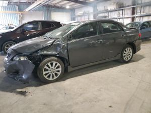 Toyota Corolla BASE 1.8L 4 2010