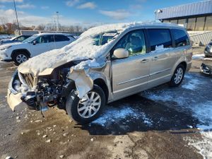 Chrysler Town & Country TOURING 3.6L 6 2013
