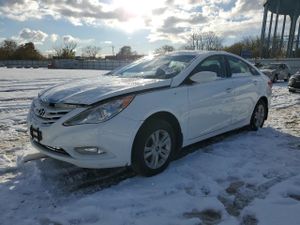 Hyundai Sonata GLS 2.4L 4 2013