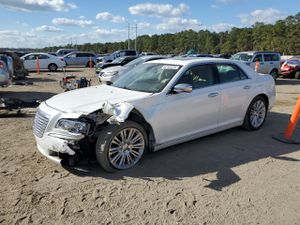Chrysler 300C 5.7L 8 2011