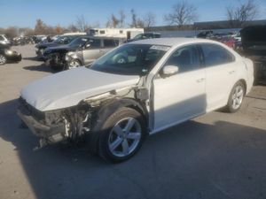 Volkswagen Passat S 1.8L 4 2015