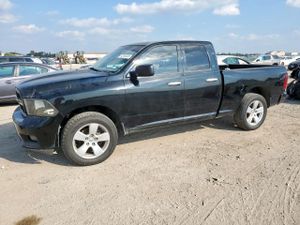 Dodge RAM ST 5.7L 8 2012
