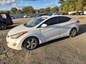 Hyundai Elantra GLS 1.8L 4 2013