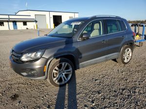 Volkswagen Tiguan S 2.0L 4 2013