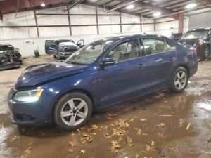 Volkswagen Jetta TDI 2.0L 4 2012