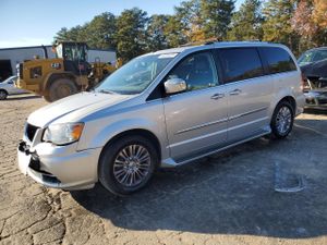 Chrysler Town & Country LIMITED 3.6L 6 2011