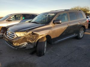 Toyota Highlander BASE 3.5L 6 2011