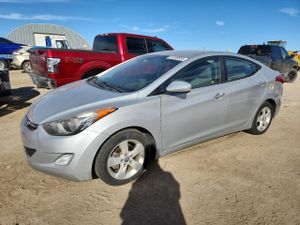 Hyundai Elantra GLS 1.8L 4 2013