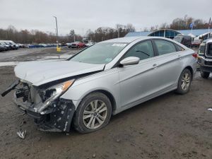 Hyundai Sonata GLS 2.4L 4 2013