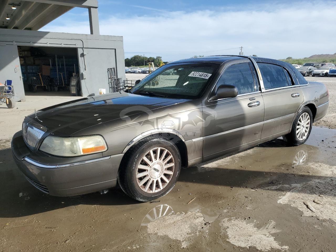 Lincoln Town Car EXECUTIVE 4.6L 8 2004
