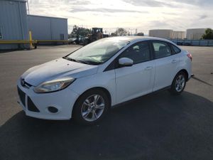 Ford Focus SE 2.0L 4 2013