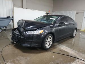 Ford Fusion SE 2.5L 4 2014