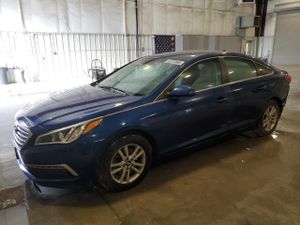 Hyundai Sonata SE 2.4L 4 2015