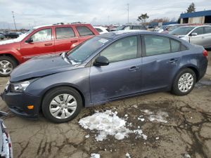 Chevrolet Cruze LS 1.8L 4 2014