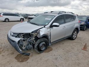 Toyota Rav4 XLE 2.5L 4 2015