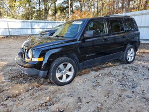 Jeep Patriot LATITUDE 2.0L 4 2017