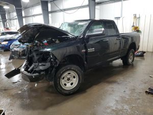 RAM 1500 ST 5.7L 8 2015