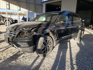 Volkswagen Tiguan SE 2.0L 4 2021