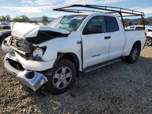 Toyota Tundra DOUBLE CAB 5.7L 8 2008