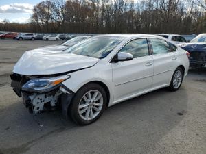 Toyota Avalon BASE 3.5L 6 2013