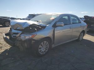 Toyota Corolla BASE 1.8L 4 2012