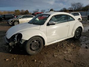 Volkswagen Beetle 2.5L 5 2013