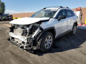 Toyota Rav4 LE 2.5L 4 2021