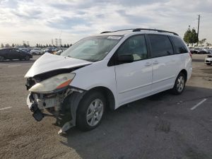 Toyota Sienna CE 3.5L 6 2007