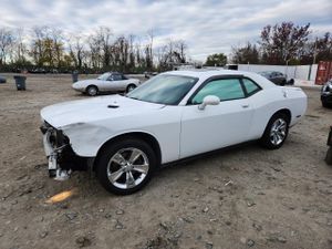 Dodge Challenger 3.6L 6 2011