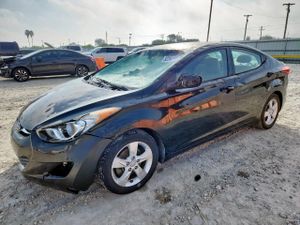 Hyundai Elantra GLS 1.8L 4 2013