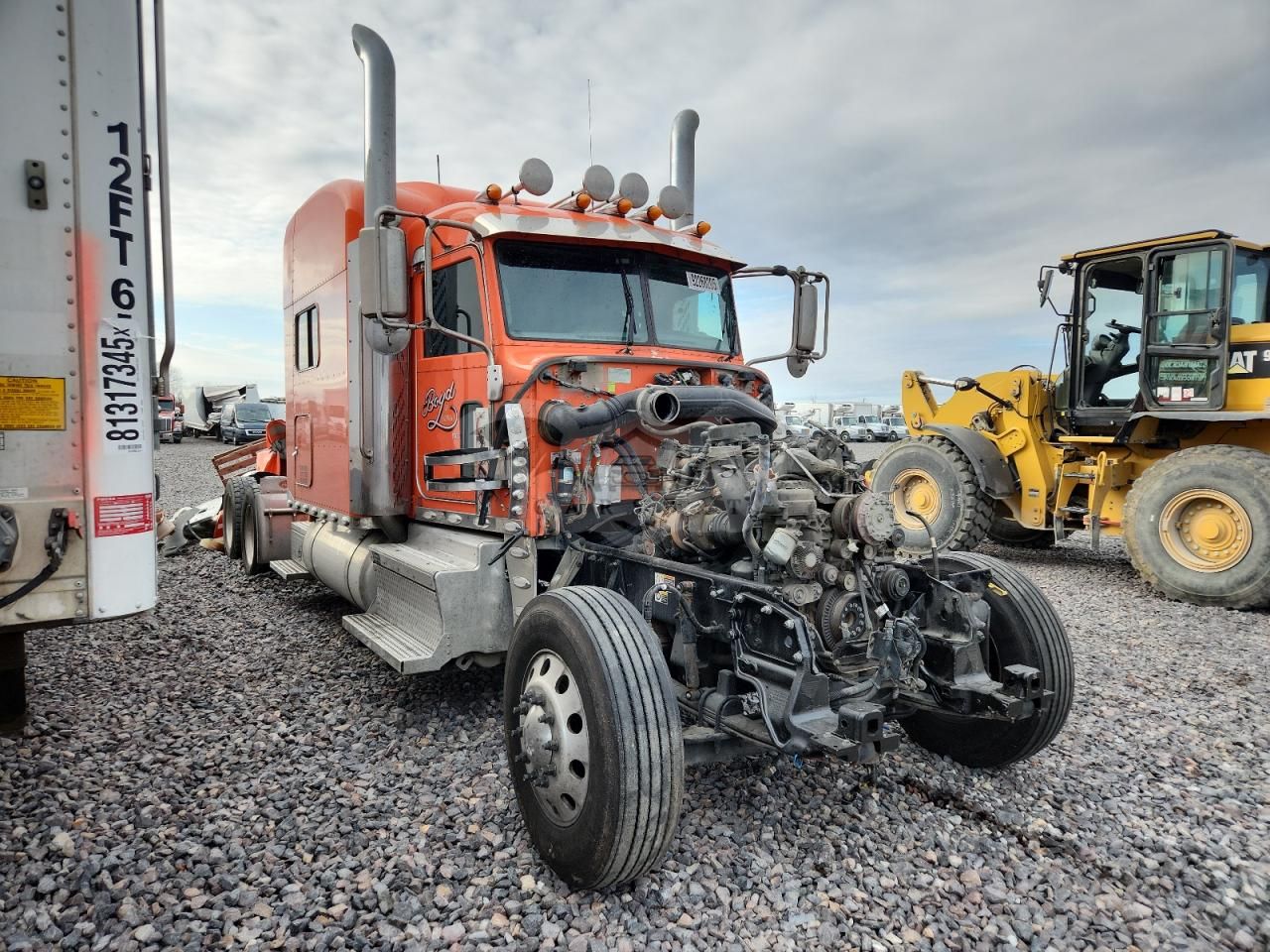Peterbilt 389/520 12.9L 6 2023