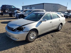 Toyota Camry LE 2.4L 4 2003
