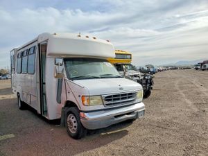 Ford Econoline E450 SUPER DUTY CUTAWAY VAN 6.8L 10 2002