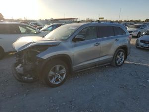 Toyota Highlander LIMITED 3.5L 6 2015