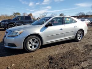 Chevrolet Malibu LS 2.5L 4 2013