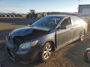 Toyota Camry BASE 2.5L 4 2011