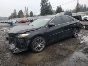 Toyota Camry LE 2.5L 4 2015