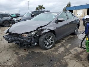 Toyota Camry LE 2.5L 4 2015