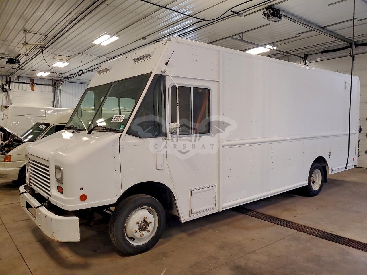 Freightliner Business Class M2 M LINE WALK-IN VAN 6.0L 8 2015