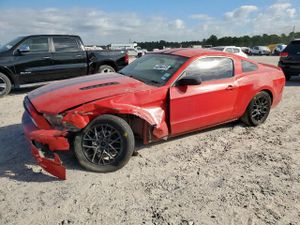 Ford Mustang 3.7L 6 2013