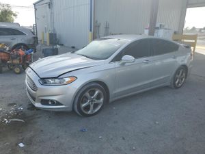 Ford Fusion SE 2.5L 4 2014