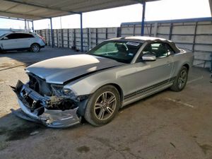 Ford Mustang 3.7L 6 2013